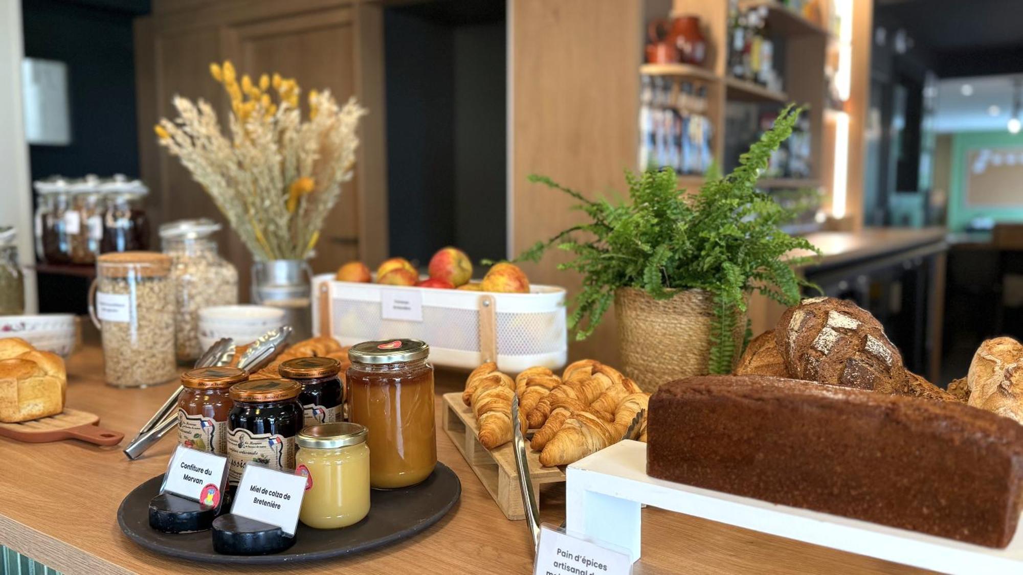 Greet Hotel Dijon Sud Лонвик Экстерьер фото